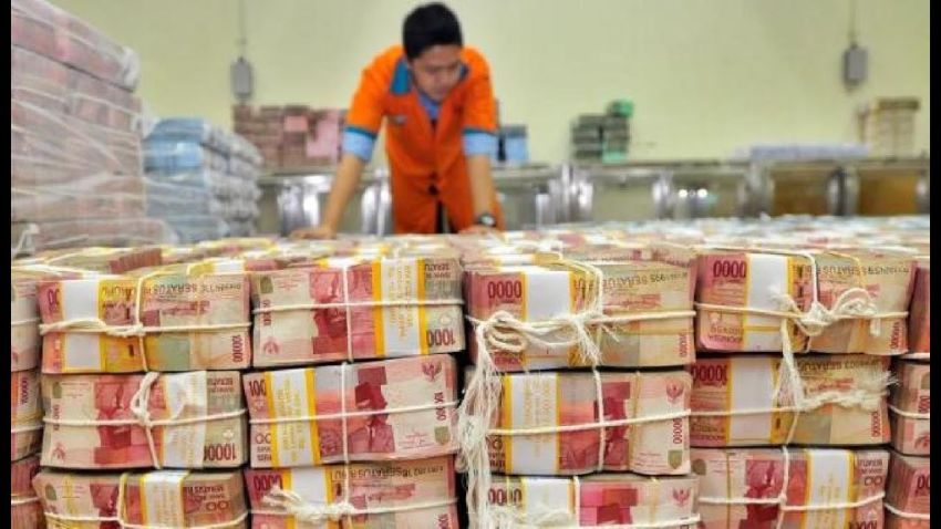 Nilai Tukar Rupiah Penuh Tekanan di Level Rp15.700 dari Dollar AS