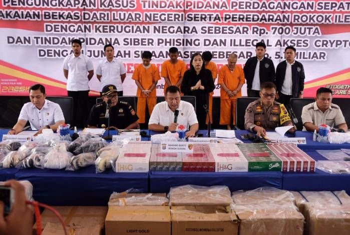 40 Ribu Bungkus Rokok Ilegal Nyaris Beredar di Pekanbaru