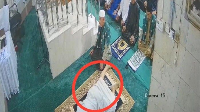 Imam Masjid di Balikpapan Meninggal Saat Pimpin Salat Subuh