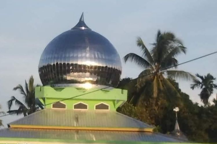 Hiasan Lafaz Allah Berlapis Emas 2,6 Kg Senilai Rp3 Miliar di Kubah Masjid Dicuri
