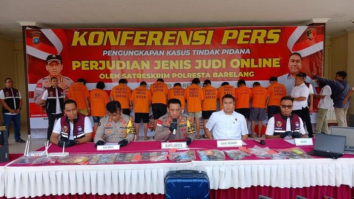 Ngeri! Omzet Jaringan Judi online Digerebek di Batam Rp 2,2 M Per Bulan