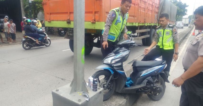 Dituduh Maling Mobil, Seorang Dokter Tewas Tabrak Tiang Listrik