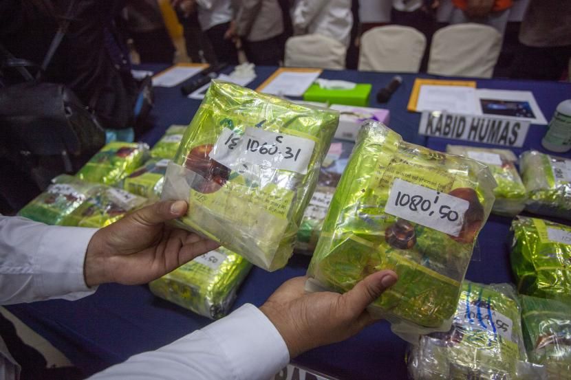 Kronologi Penangkapan Bandar Sabu 23,8 Kg di Apartemen
