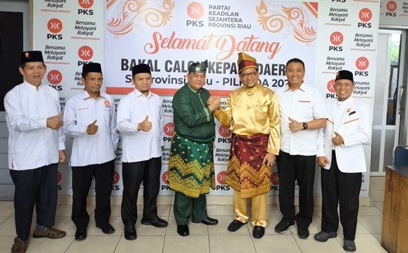 Daftar ke PKS, Edy Natar Gaet Anggota DPRD Riau jadi Wakilnya di Pilgubri