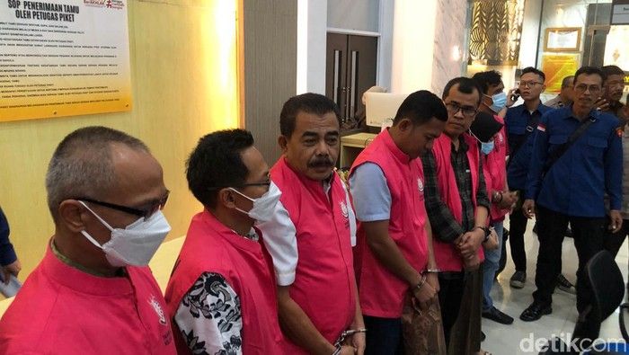Kejati Tahan Tujuh Tersangka Kasus Korupsi Dinas Pendidikan