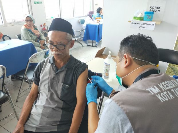 Kemenag : Jemaah Umrah Wajib Vaksin Meningitis