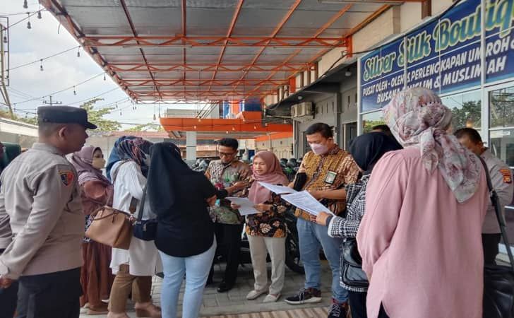 Tak Membayar Kredit Bank, Agen Travel Umroh Silver Silk Dipaksa Keluar dari Kantor