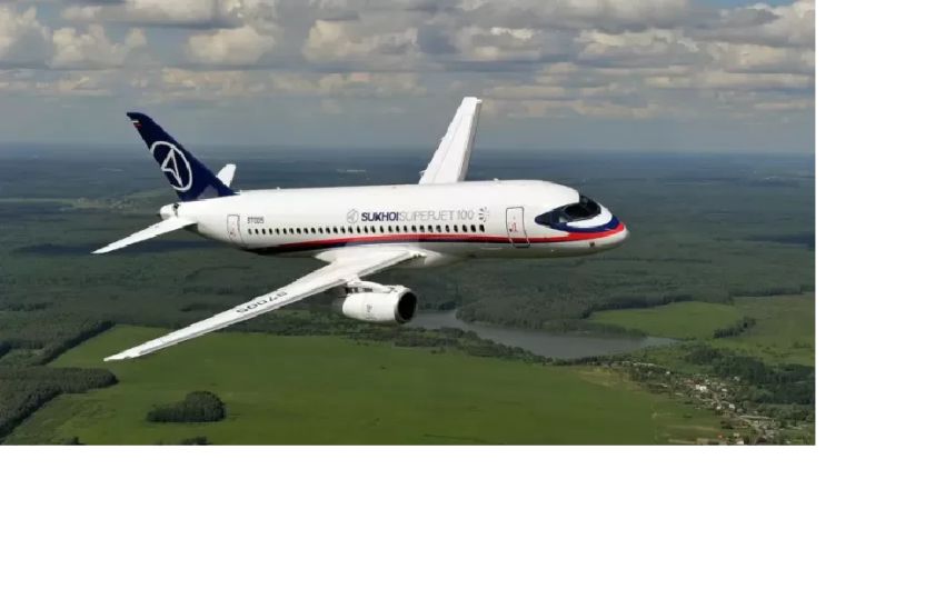 Pesawat Sukhoi Superjet 100 Jatuh di Kawasan Hutan