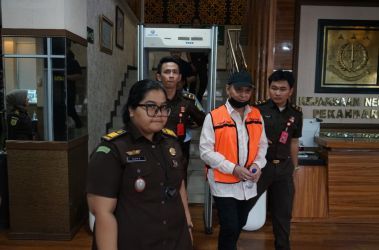 Kasus Impor Gula di Dumai, Mantan Kepala BC Riau Diserahkan ke JPU