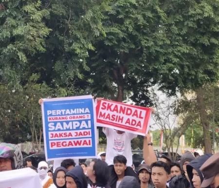 Mahasiswa Demo di Kejati Riau Terkait Dugaan Korupsi di PHR