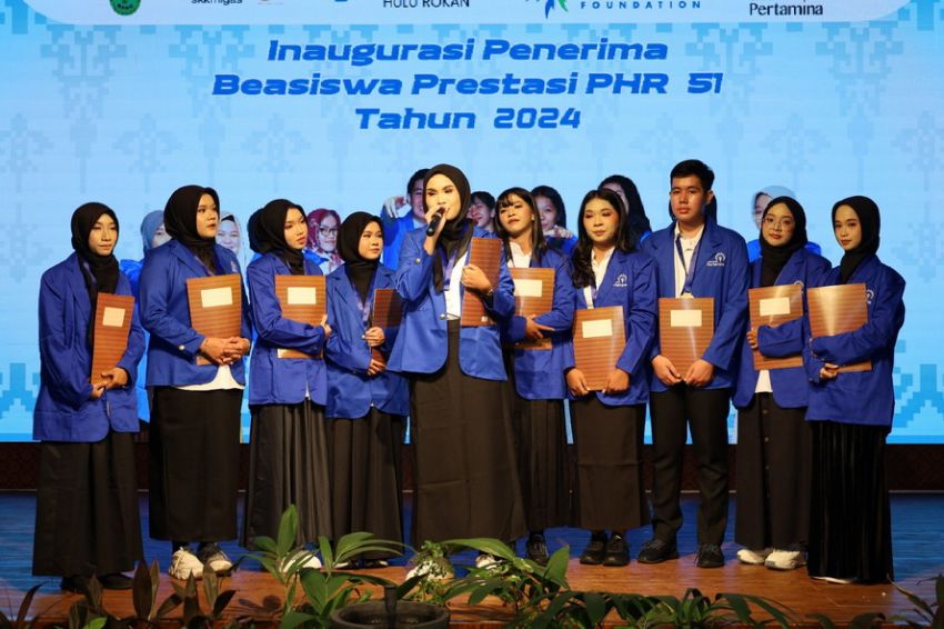 PHR Berikan Beasiswa S1 pada 10 Putra Putri Riau Menuntut Ilmu ke UPER