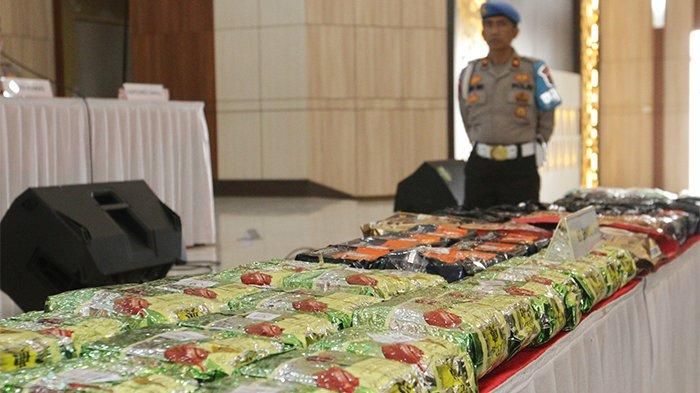 Polda Riau Musnahkan Narkoba Senilai Rp96,58 Miliar Berasal dari 12 Tersangka Jaringan Internasional