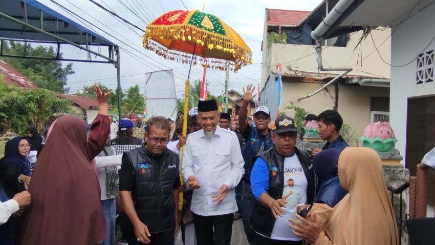 Kampanye di Teratai, Paisal Ditepuk Tepung Tawar bak 'Pengantin'