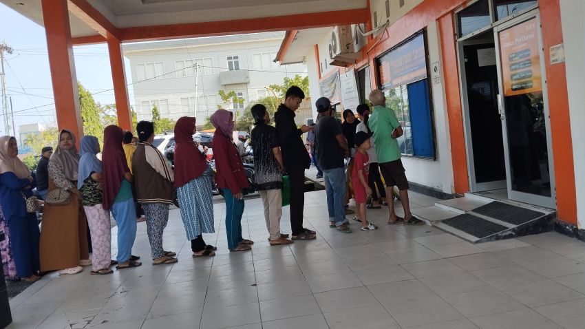 Operasi Pasar Pangan Murah Kantor Pos Dumai Mengecewakan, Ini Sebabnya