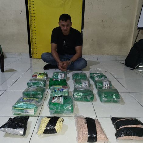 Baru Keluar Penjara, Residivis Kembali Gendong 14 Kg Sabu 6800 Pil Ekstasi