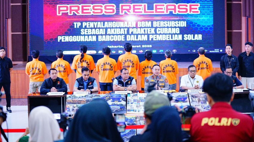 Bareskrim Polri Ungkap Kasus Penyalahgunaan BBM Bersubsidi di Jawa Timur dan Jawa Barat, Sita 16.400 Liter Solar Ilegal