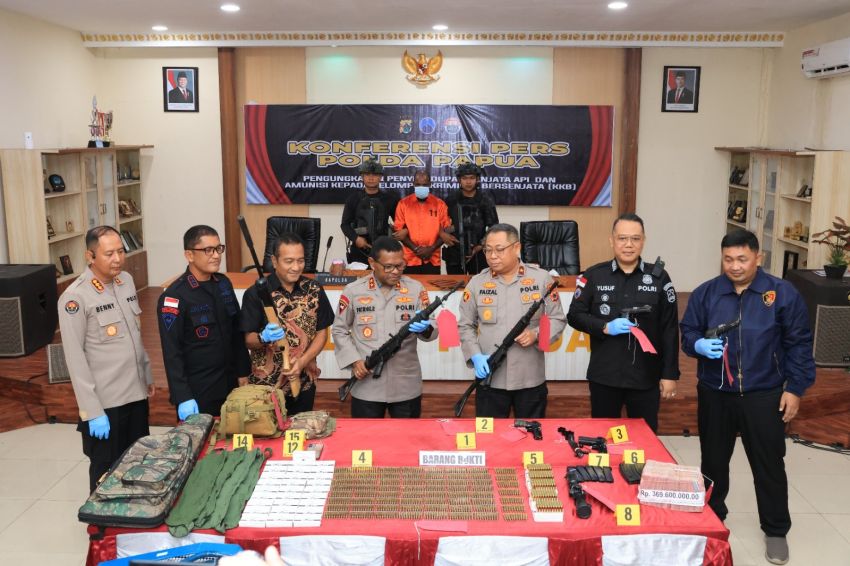 Satgas Ops Damai Cartenz-2025 Gagalkan Penyelundupan Senjata ke KKB di Puncak Jaya