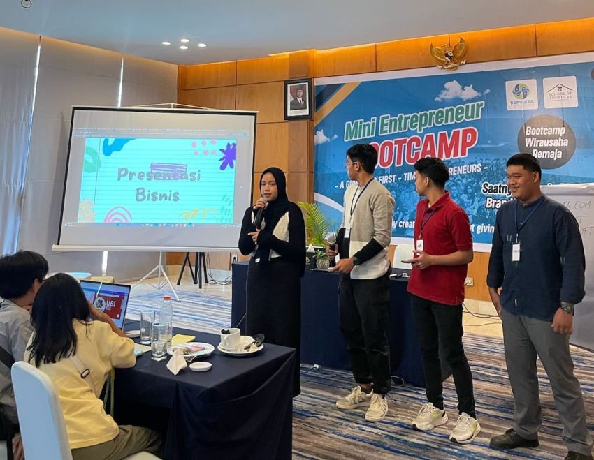 Keseruan di Mini Entrepreneur Bootcamp Yang Digelar Semesta Academy Bersama School of Founders
