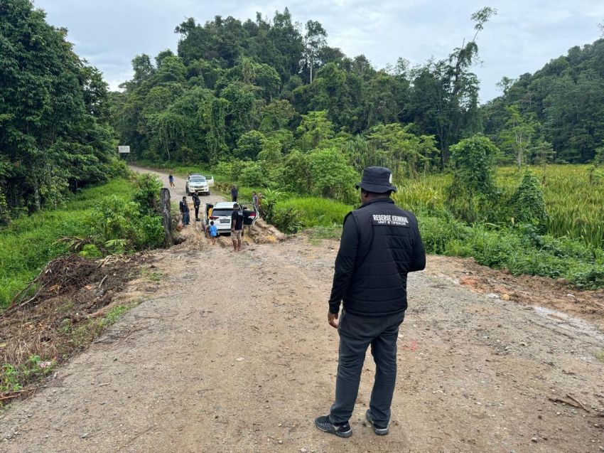 Medan Berat Tak Surutkan Langkah Tim Operasi AB Moskona 2025 dalam Misi Kemanusiaan