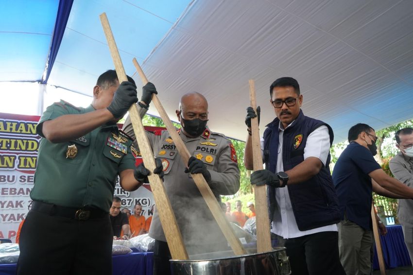 Polda Riau Gelar Pemusnahan Barang Bukti Narkoba