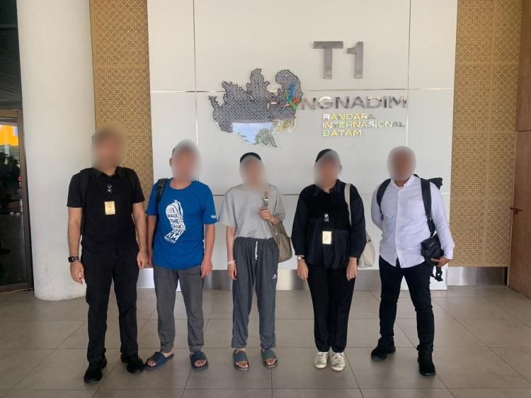 Alami Gangguan Jiwa dan Overstay 4 WNA Dideportasi