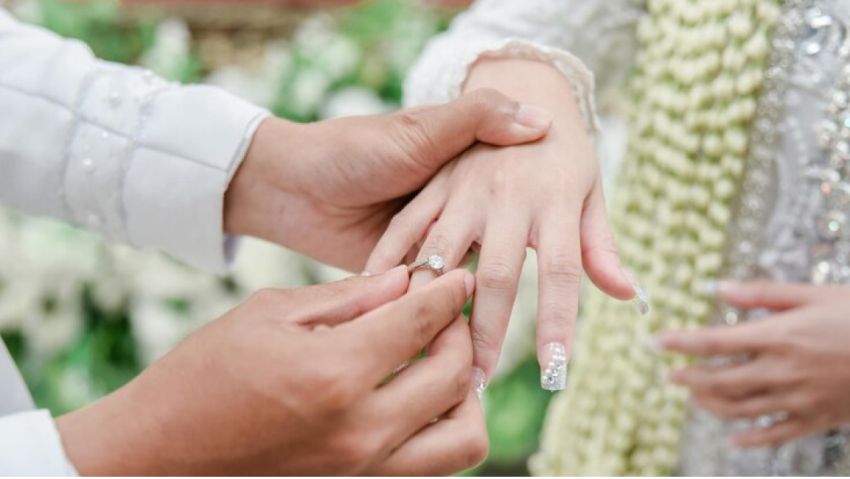 Baru 7 Bulan Menikah, Wanita Ini Carikan Istri Kedua untuk Suaminya