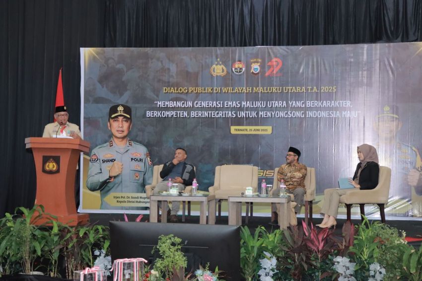 Gelar Dialog Publik di Malut, Divhumas Polri Gaungkan Semangat Generasi Berkarakter dan Berintegritas