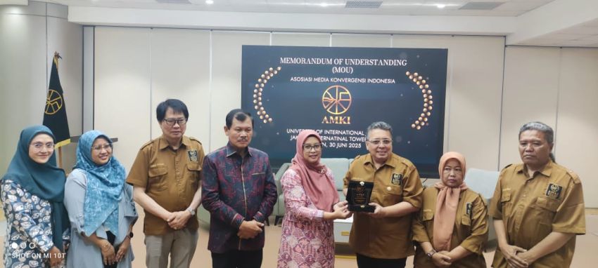 AMKI Pusat dan FISIP Uhamka Tandatangani MoA Upaya Penguatan Pendidikan dan Industri Media