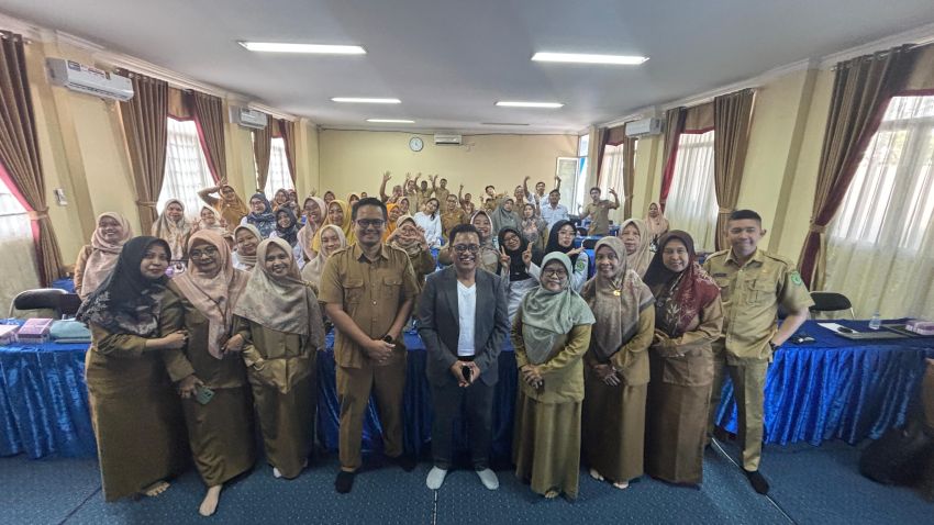 In House Training Sukses Digelar, Guru SMA 2 Samarinda Siap Sambut Tantangan Baru