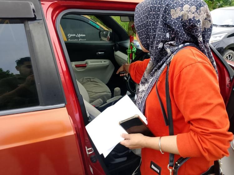Dari Bank Bukopin, Cikgu di Batam Kehilangan Uang Rp210 Juta di Mobil