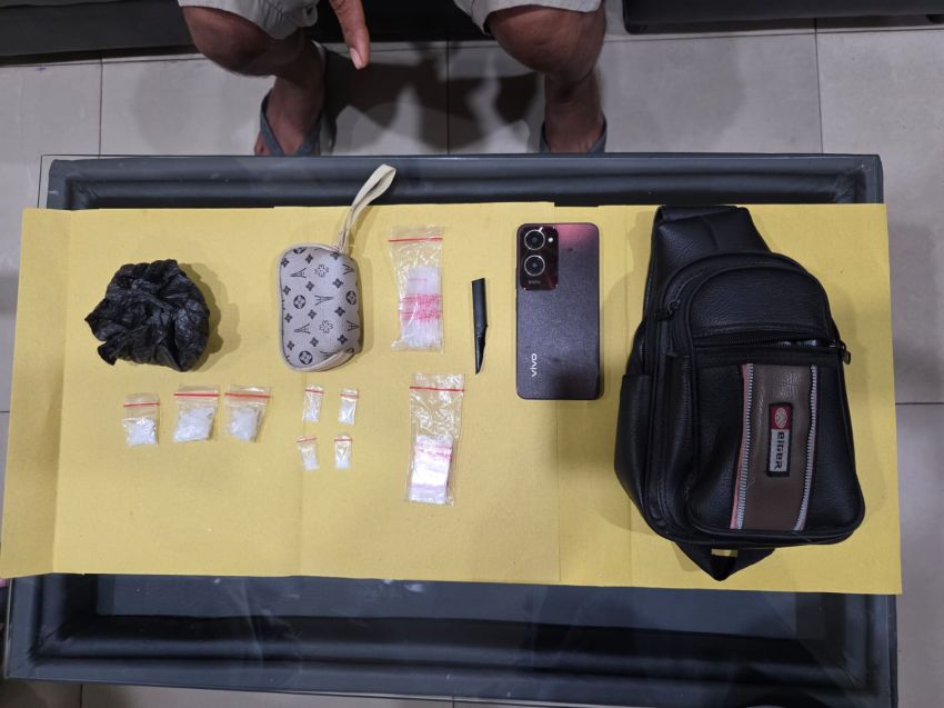 Polres Dumai Tangkap ELI Miliki 7 Paket Kristal Bening