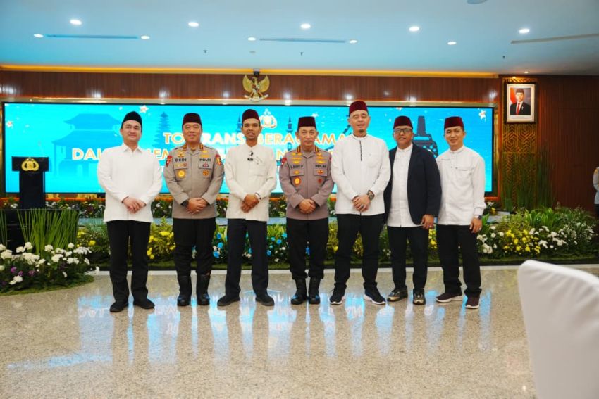 Ceramah di Mabes Polri, UAS Tekankan Pentingnya Toleransi Beragama