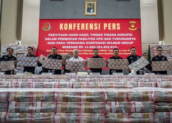 Ketahuan Terseret Suap Hakim Senilai Rp40 Miliar, Pengacara Wilmar Group Minta Dibebaskan