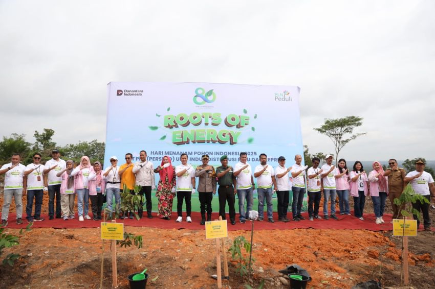 Untuk Rakyat, PLN UID Riau dan Kepri Wujudkan Lingkungan Hijau