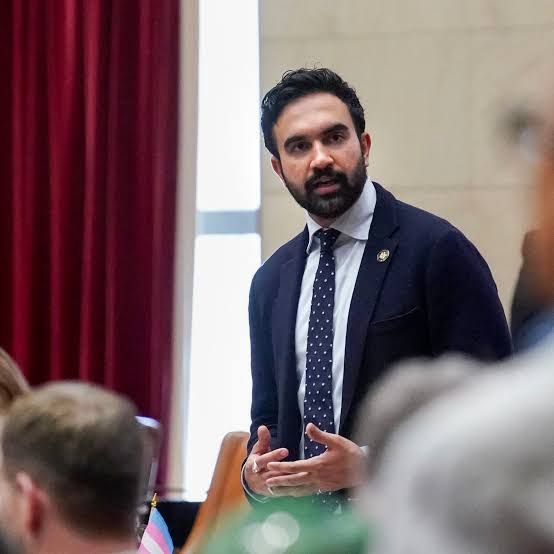 Taklukan Dua Pesaing, Zohran Mamdani jadi Wali Kota Muslim Pertama New York