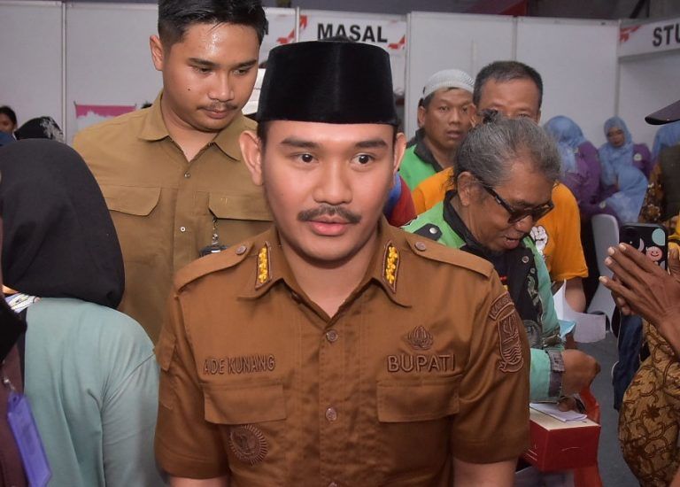 Penghujung 2025, KPK Amankan 10 Orang dalam OTT Salah Satunya Bupati Bekasi Ade Kuswara
