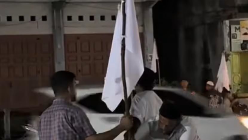 Warga Aceh Kibarkan Bendera Putih Disepanjang Jalan, Simbol Apa?