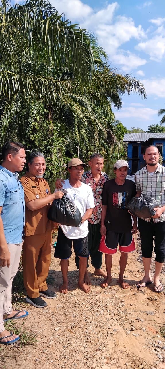 PT Envitec Multi Indonesia Bantu Korban Banjir di Pelintung