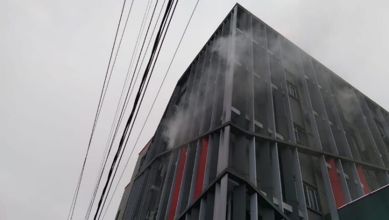 Satu Orang Meninggal Kebakaran Hotel New Hollywood Pekanbaru