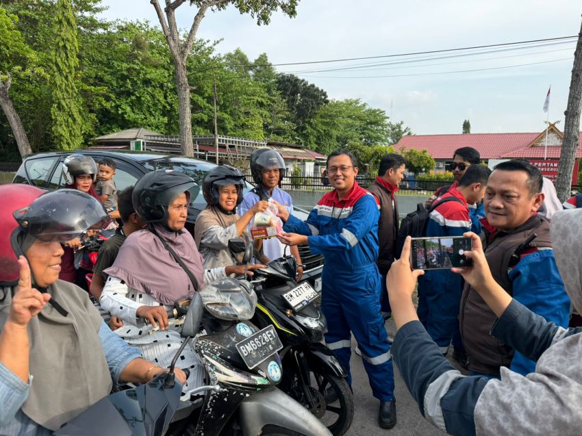 Pertamina Patra Niaga RU II Dumai Wujudkan Kepedulian Ramadan