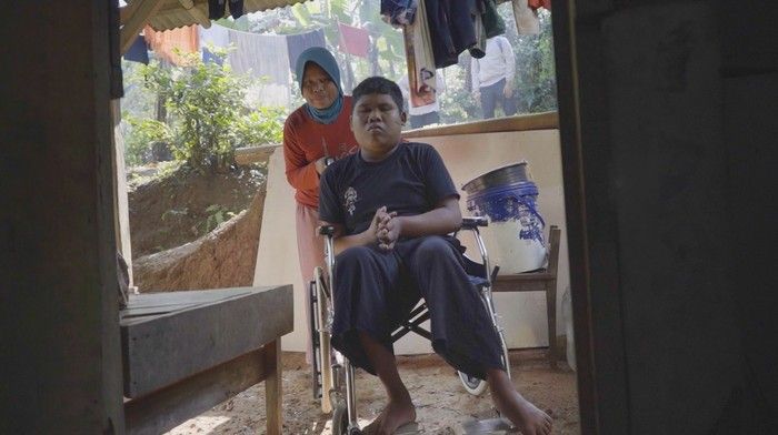 Penyandang Disabilitas Nurdin dan 'Kursi Roda' Kini Bisa Tersenyum