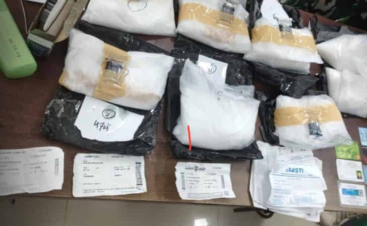 Selundupan Narkoba Lewat Bandara SSK, Warga Sumbar dan Aceh Ditangkap