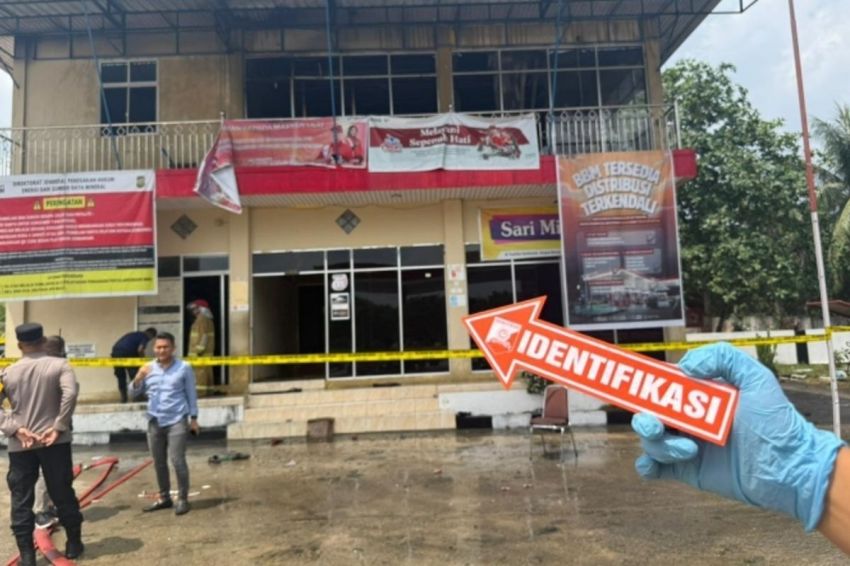 Kantor SPBU Dumai Terbakar, Suami Luka Bakar, Istrinya Patah Kaki