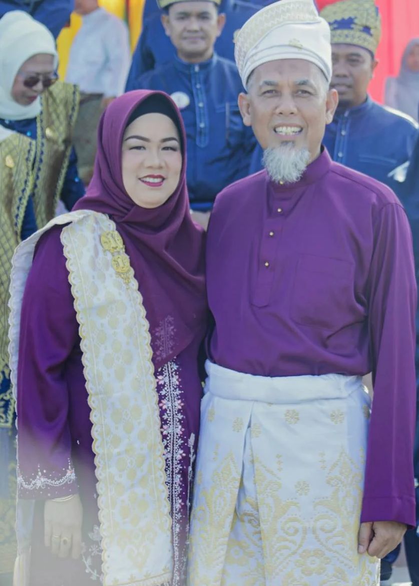 Hari Jadi Dumai ke-27, Wako Paisal  Tampil Bersahaja Gunakan Busana "Cekak Musang"