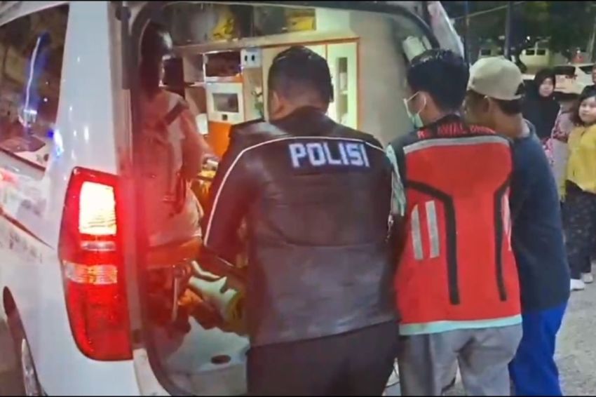 Ambulans Bawa Pasien Kritis Mogok di Tol Pekanbaru-Dumai h