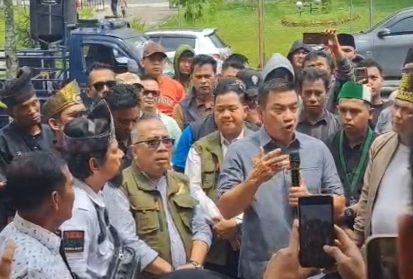 Mantan Bupati Rohul Suparman Laporkan Ketua MPC PP Iwan Pansa ke Polda