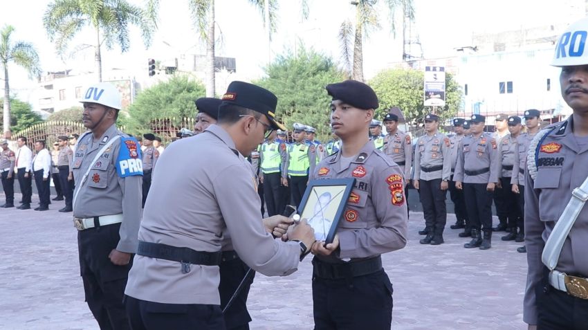 Tersandung Kasus Narkoba dan Mangkir Bertugas, Dua Polisi di Dumai Dipecat