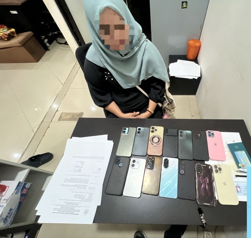 Dititipi 14 Unit Handphone dari Malaysia, Penumpang Port Dickson Diamankan