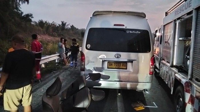 Ini Identitas 5 Korban Tewas dalam Kecelakaan di Tol Pekanbaru-Dumai