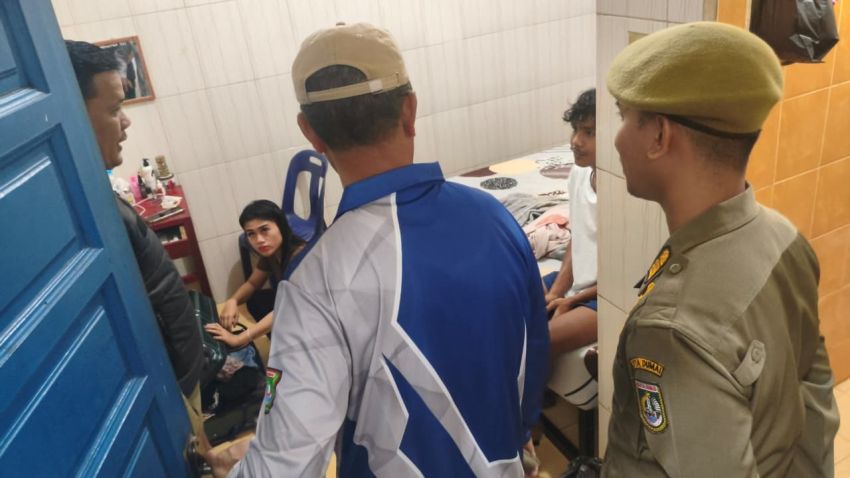 24 Pasangan Mesum Digrebek Satpol PP di Kosan dan Wisma